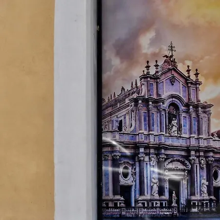 Duomo Central 215 * Κατάνια
